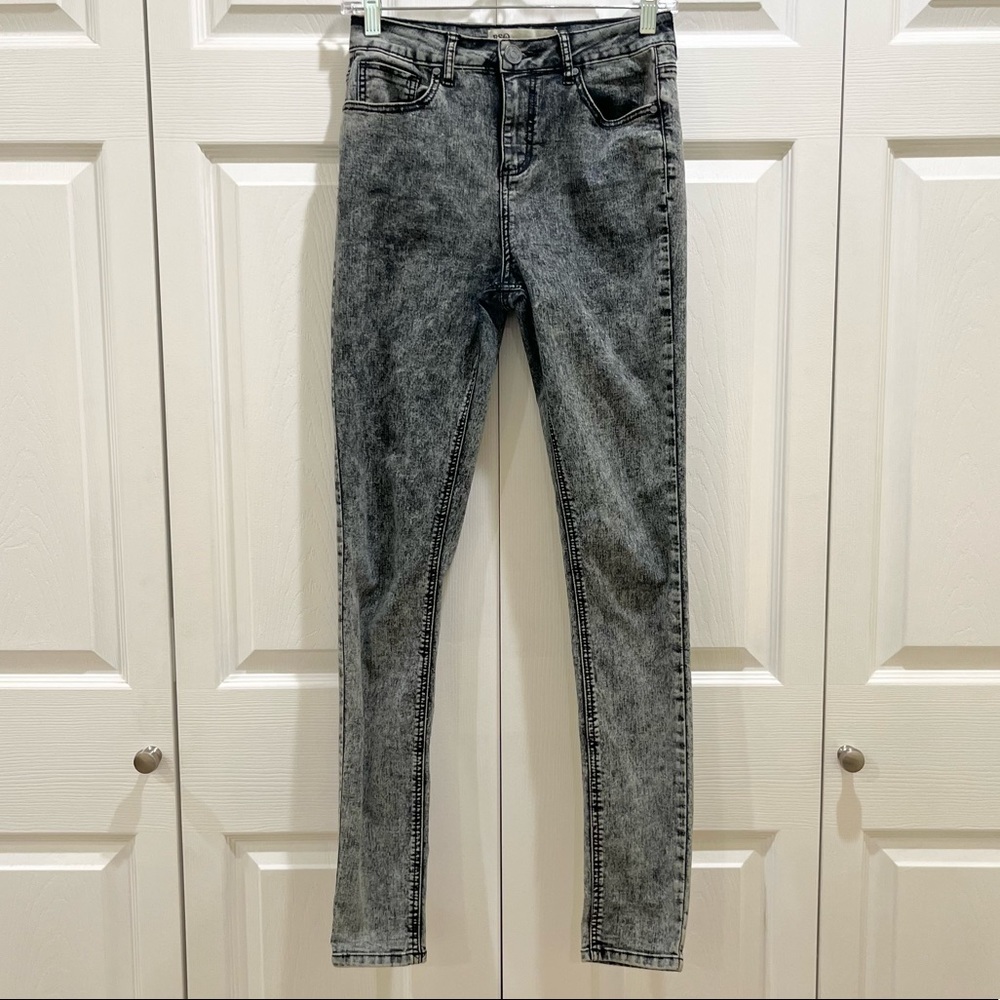 RSQ Manhattan High Rise Acid Wash Jeans 3